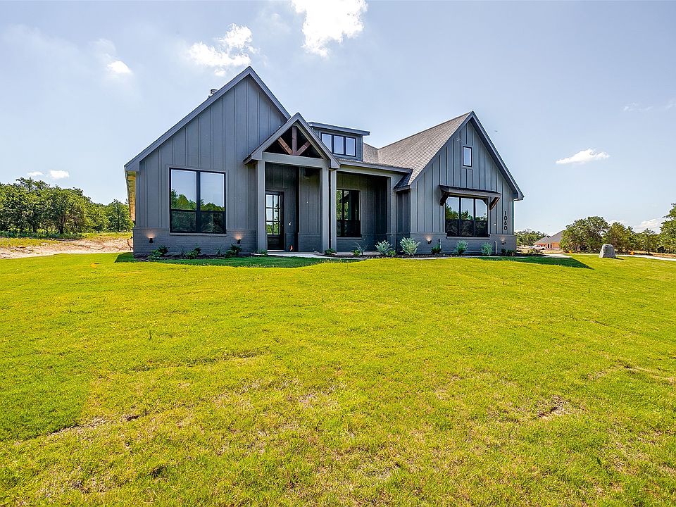 1st image of 1060 Llano Way