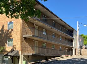 River Pointe Apartments