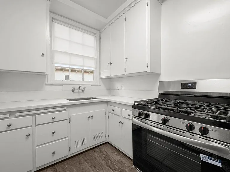 4189 Leimert Blvd — Photo 25