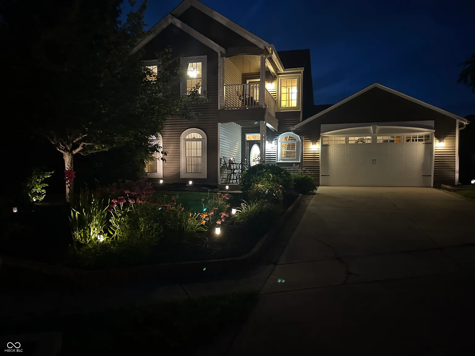8326 Crestview Cir photo 1