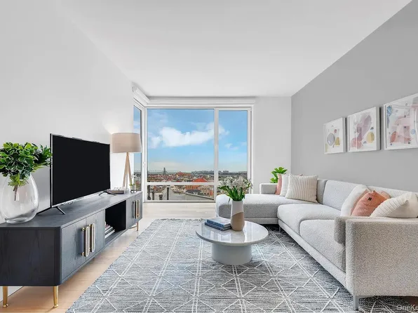 133 Beach 116th Street #4G, Rockaway Park, NY 11694