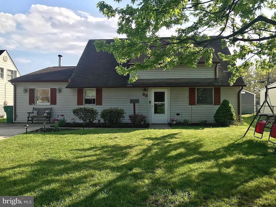 1st image of 23 Rose Arbor Ln