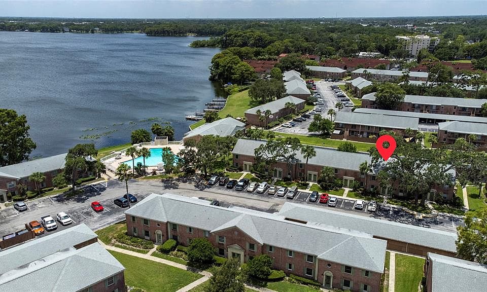 1st image of 318 GEORGETOWN DRIVE