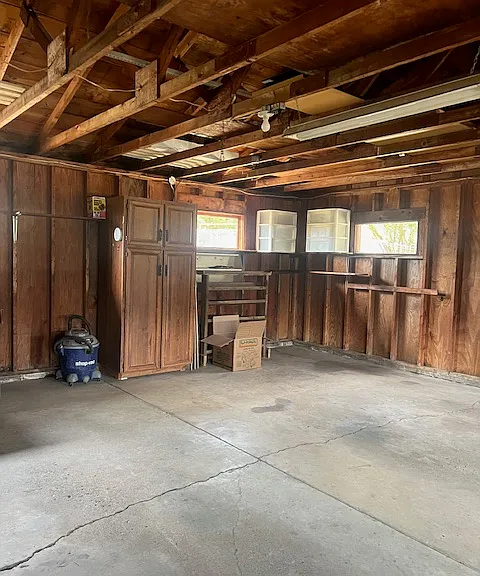 7945 Lenzburg Dr — Photo 33
