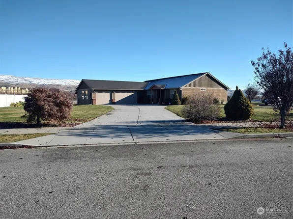 229 Sun Valley Drive, Wenatchee, WA 98801