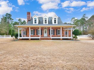 5755 Bridle Ridge Ln, Wade, NC 28395