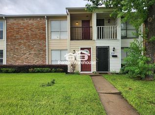 8848 Kempwood Dr, Houston, TX 77080