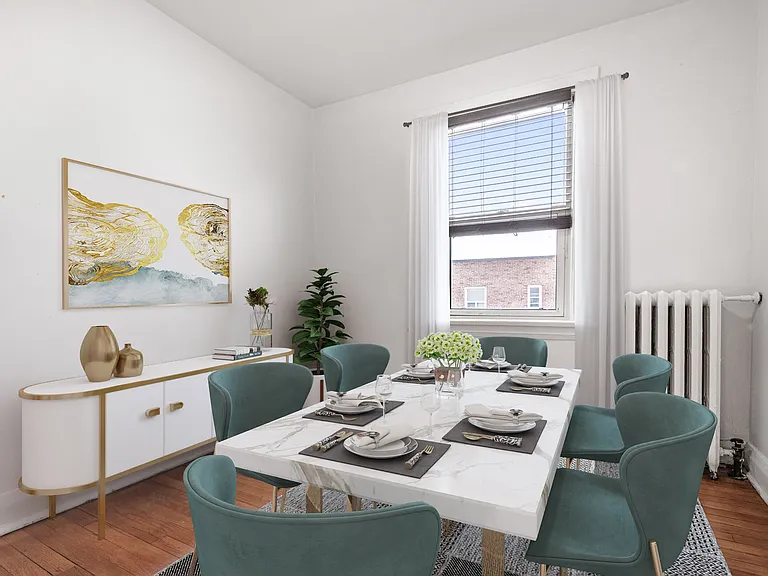 2 Connaught Cir — Photo 8