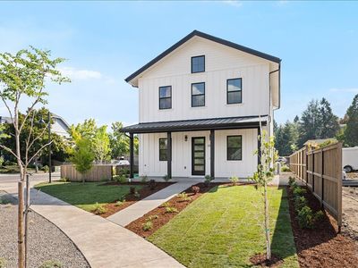 390 Briscoe Pl, Ashland, OR, 97520