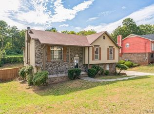 6828 Cherokee Dr, Fairfield, AL 35064