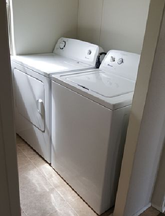 5th image of 17 Tropicana Ave