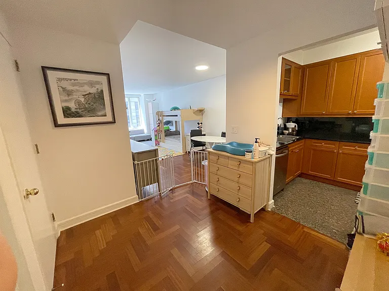 220 Riverside Blvd #3G — Photo 11