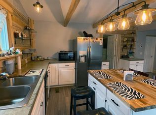 415 Spears Ln, Hustonville, KY 40437