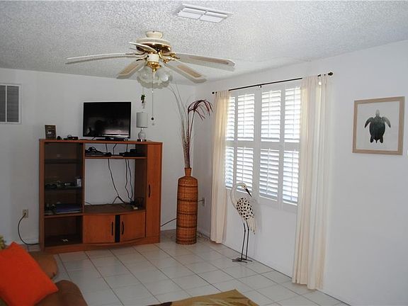 5th image of 13707 Frances Ave