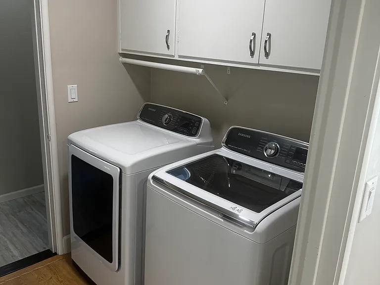 2131 Fernvale Dr — Photo 16