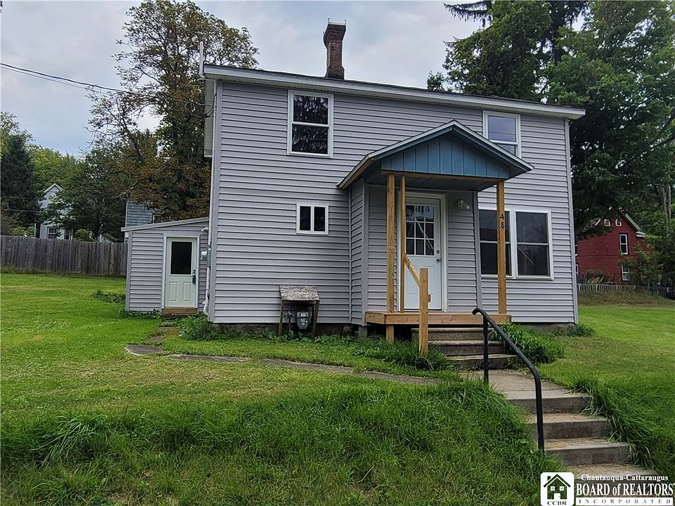 1st image of 48 Eagle St