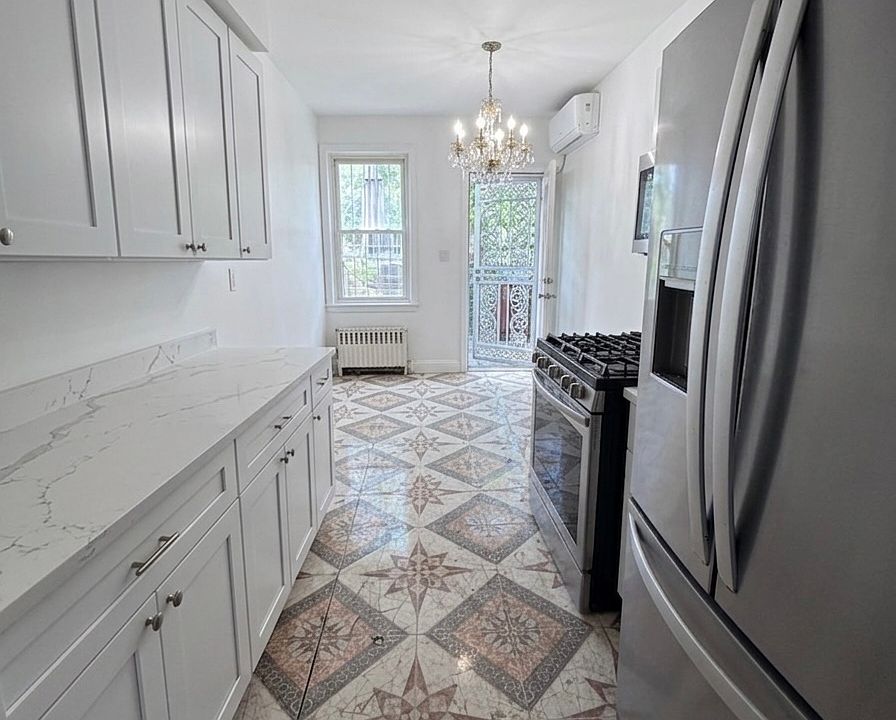 1st image of 2801 Gunther Ave Floor 2