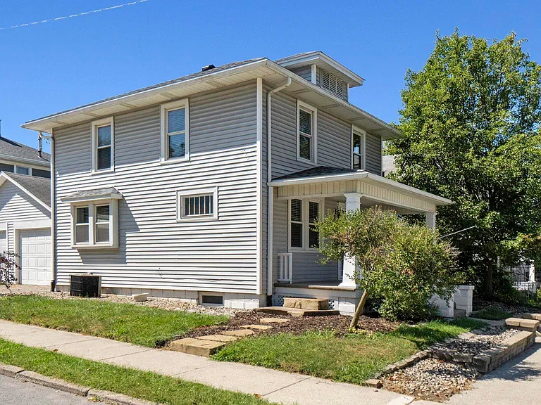 828 Forest Ave — Photo 4