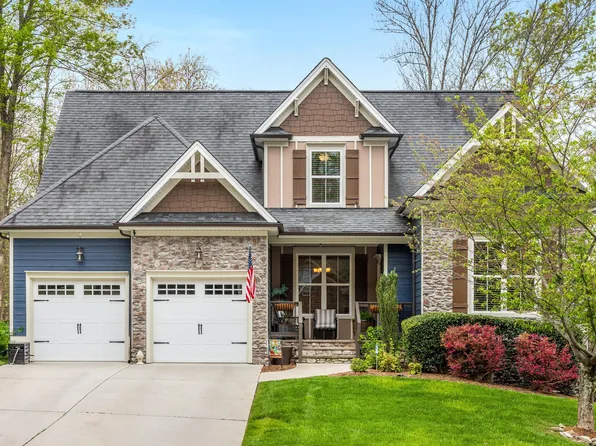 7136 Neville Dr, Ooltewah, TN 37363