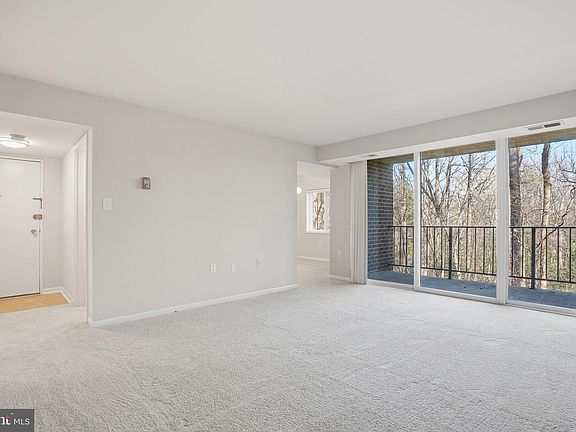 2nd image of 1552 Northgate Sq APT 12B