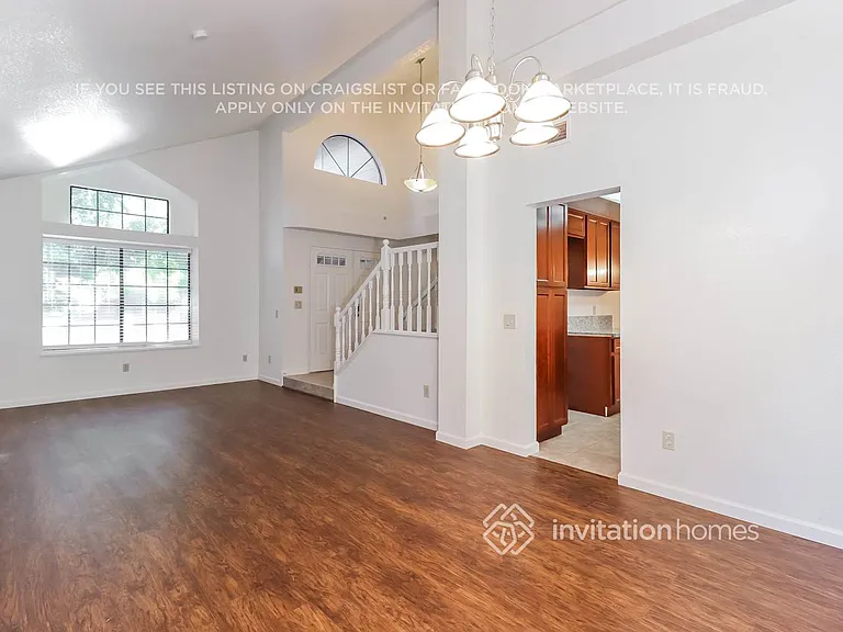 8186 Devon Park Ct — Photo 6