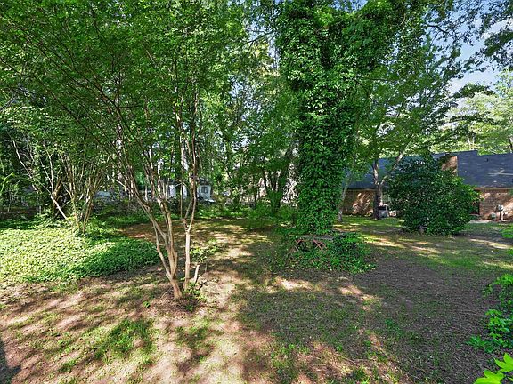 4th image of 331 Maid Stone Rd