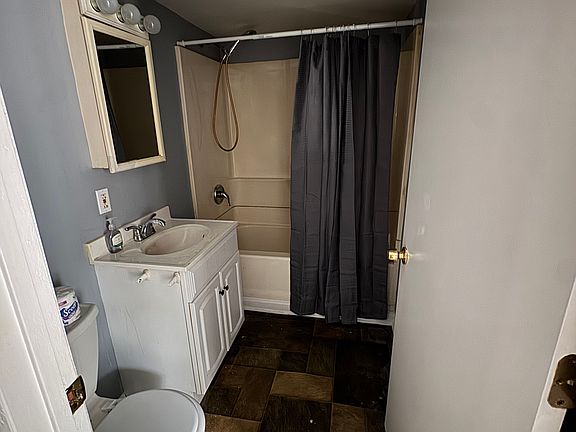 3rd image of 11 Bradroy Ct #17