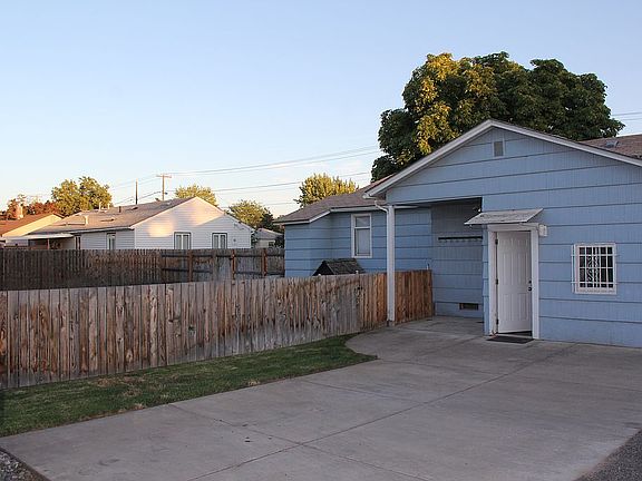 4th image of 1263 Boyer Ave