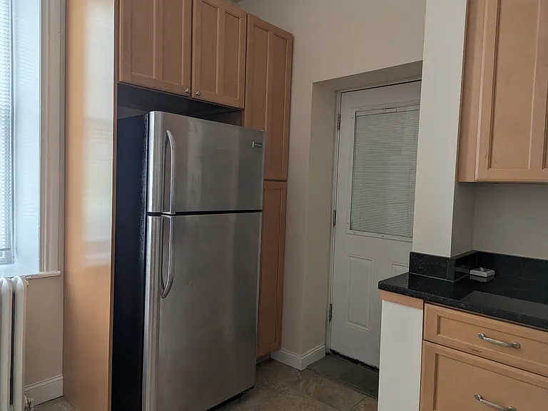 3510 Ainslie St #1 — Photo 2