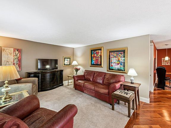 2nd image of 8053 Highfield Ct #283
