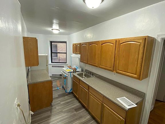 5th image of 76-10 34th Ave #616