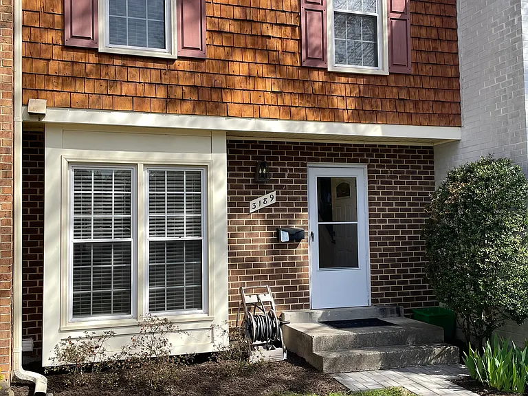 3189 Arrowhead Ct — Photo 1