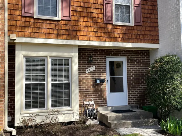 3189 Arrowhead Ct, Woodbridge, VA 22192