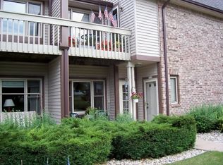 3610 W Rawson Ave #3610, Franklin, WI 53132