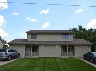 1307 NW 75th St, Clive, IA 50325