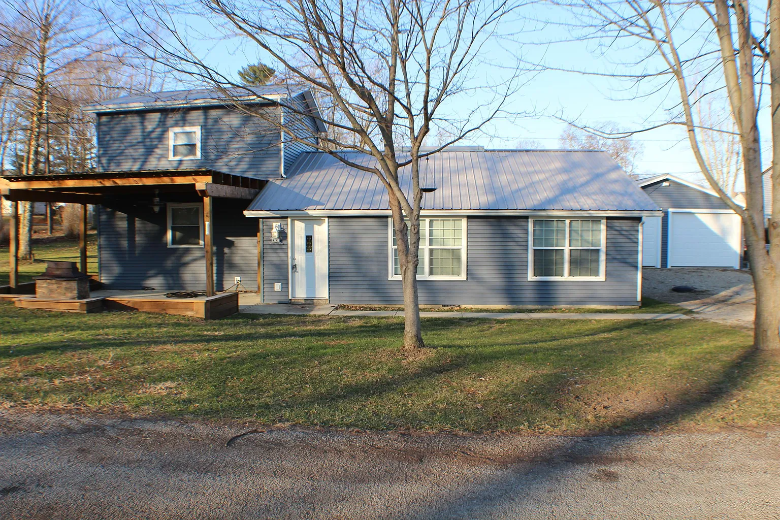 13639 King Rd NE photo 1