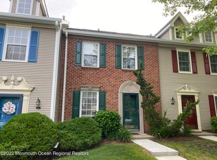 26 Steeple Chase Ct, Tinton Falls, NJ 07724
