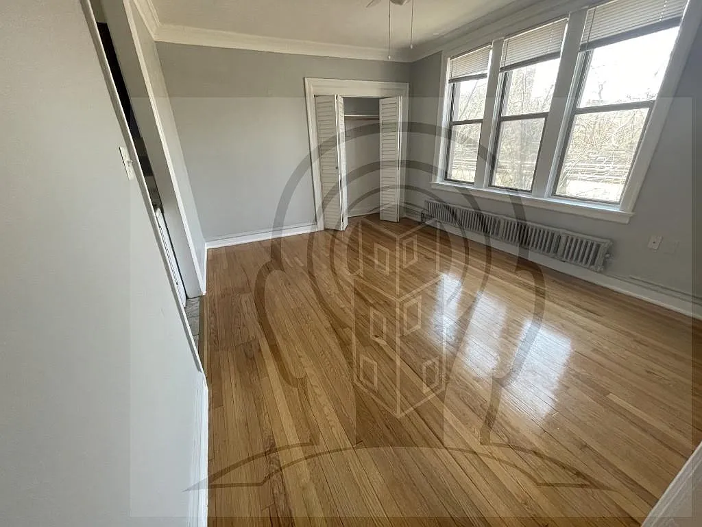 1 bed, 1.0 bath, $1,400 — Photo 2
