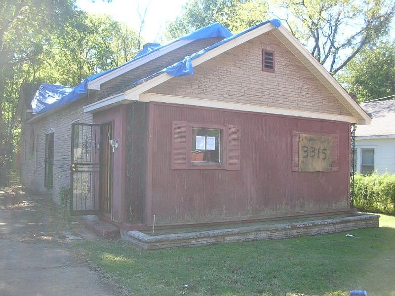 1st image of 3315 Rosamond Ave