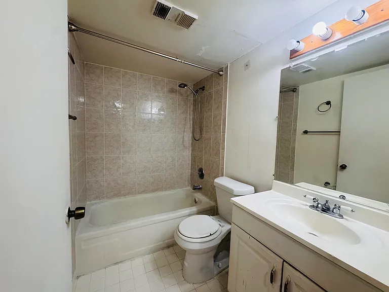 1900 N Congress Ave #107 — Photo 41