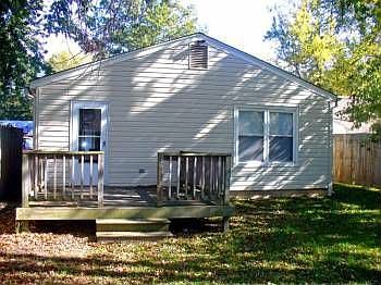 2nd image of 427 Smiley Rd