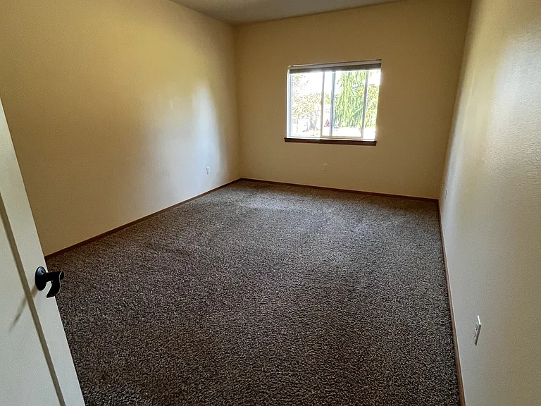 251 W Berry Ridge Rd — Photo 15