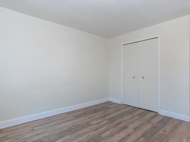 794 Waterloo St — Photo 13