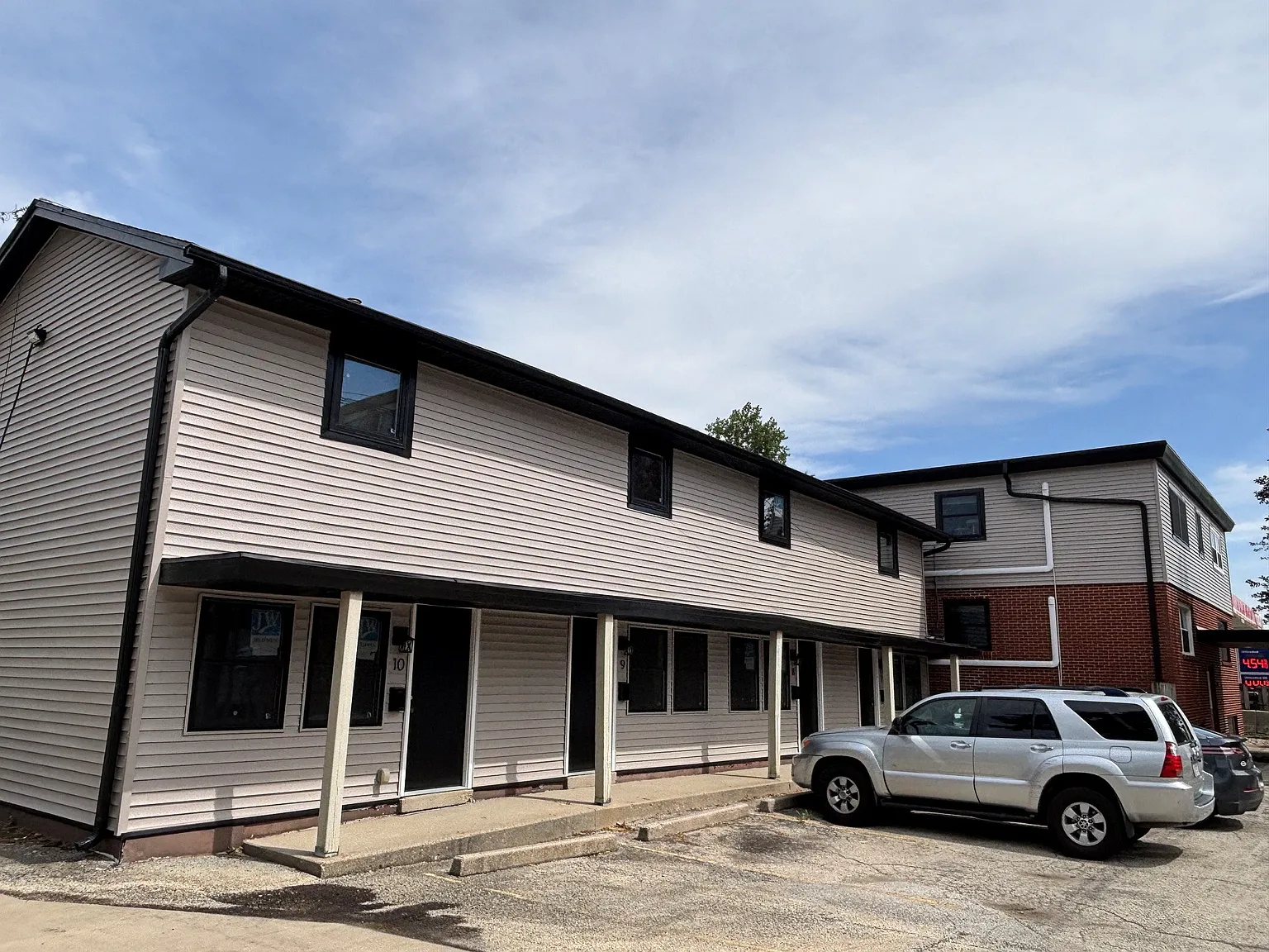 2 bed, 650 sqft, $1,375 — Photo 1