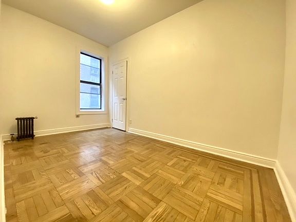 3rd image of 1236 Pacific St