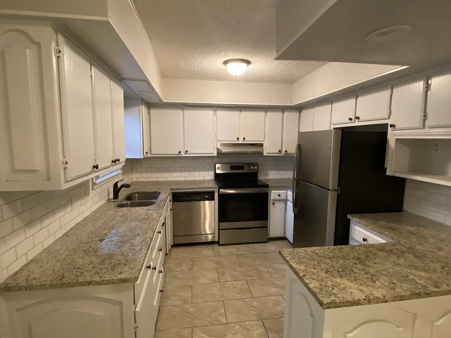1 bed, $1,325 — Photo 2