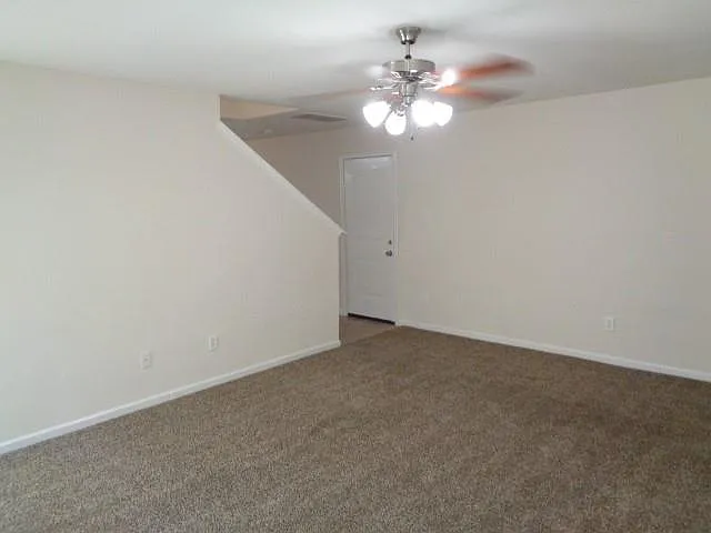 11310 Seven Sisters Dr — Photo 5
