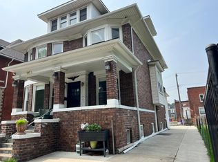 107 Melbourne Ave, Detroit, MI 48202