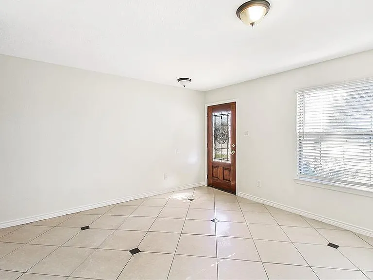 21350 Beacon Springs Ln — Photo 4