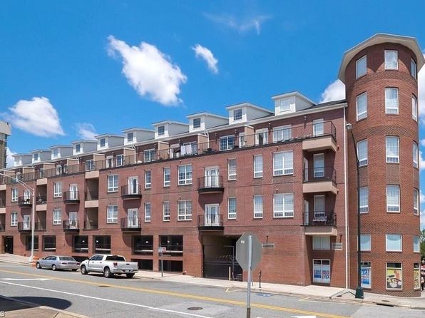 360 S Elm St APT 210